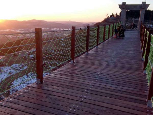 木質(zhì)吊橋 木質(zhì)吊橋